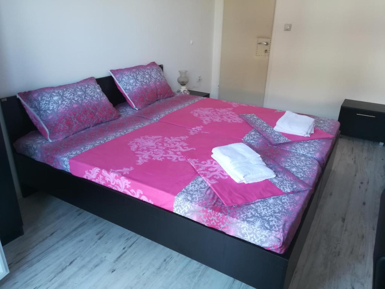 Mitic Apartmani 1 Ni Eksteriør bilde