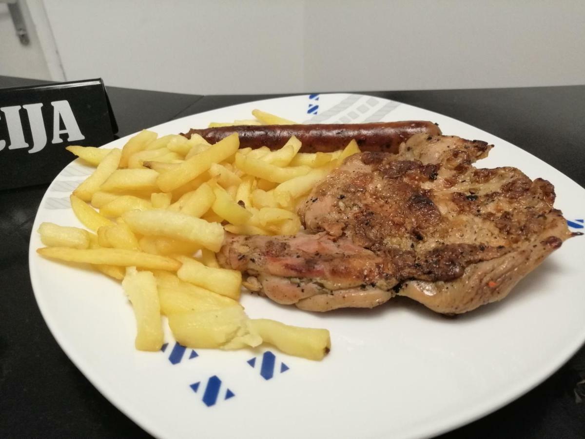 Mitic Apartmani 1 Ni Eksteriør bilde